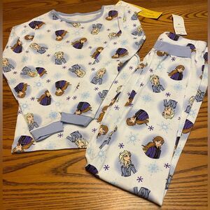 New Girls 2 pc set Disney Elsa and Anna pajamas size 10